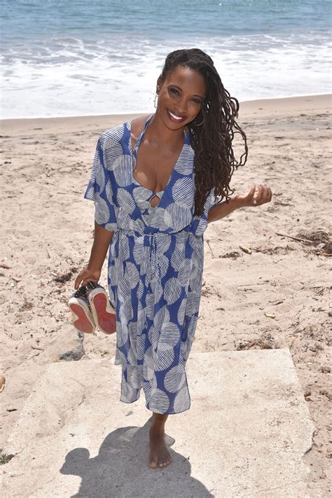 In 2000, she married a film/TV producer Daren Dukes and her acting career started to take off soon after. . Shanola hampton tits